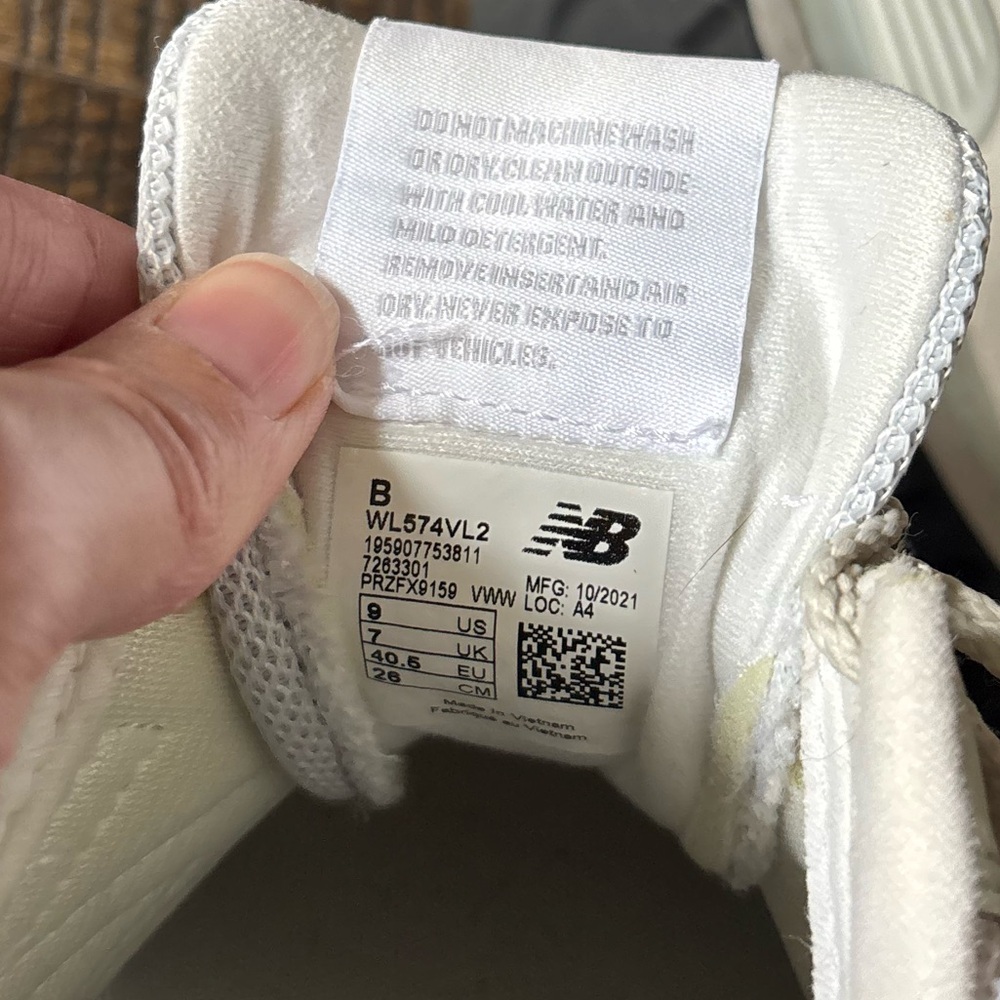 New Balance 574 Women’s 5 Nimbus Cloud + Summer Fog Sneakers, 9 - Picture 7 of 7